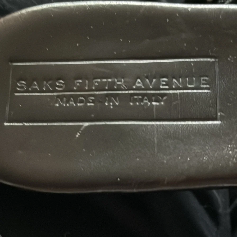 Saks Fifth Avenue black ankle strap braided straps thong flat sandals‎ Sz 10